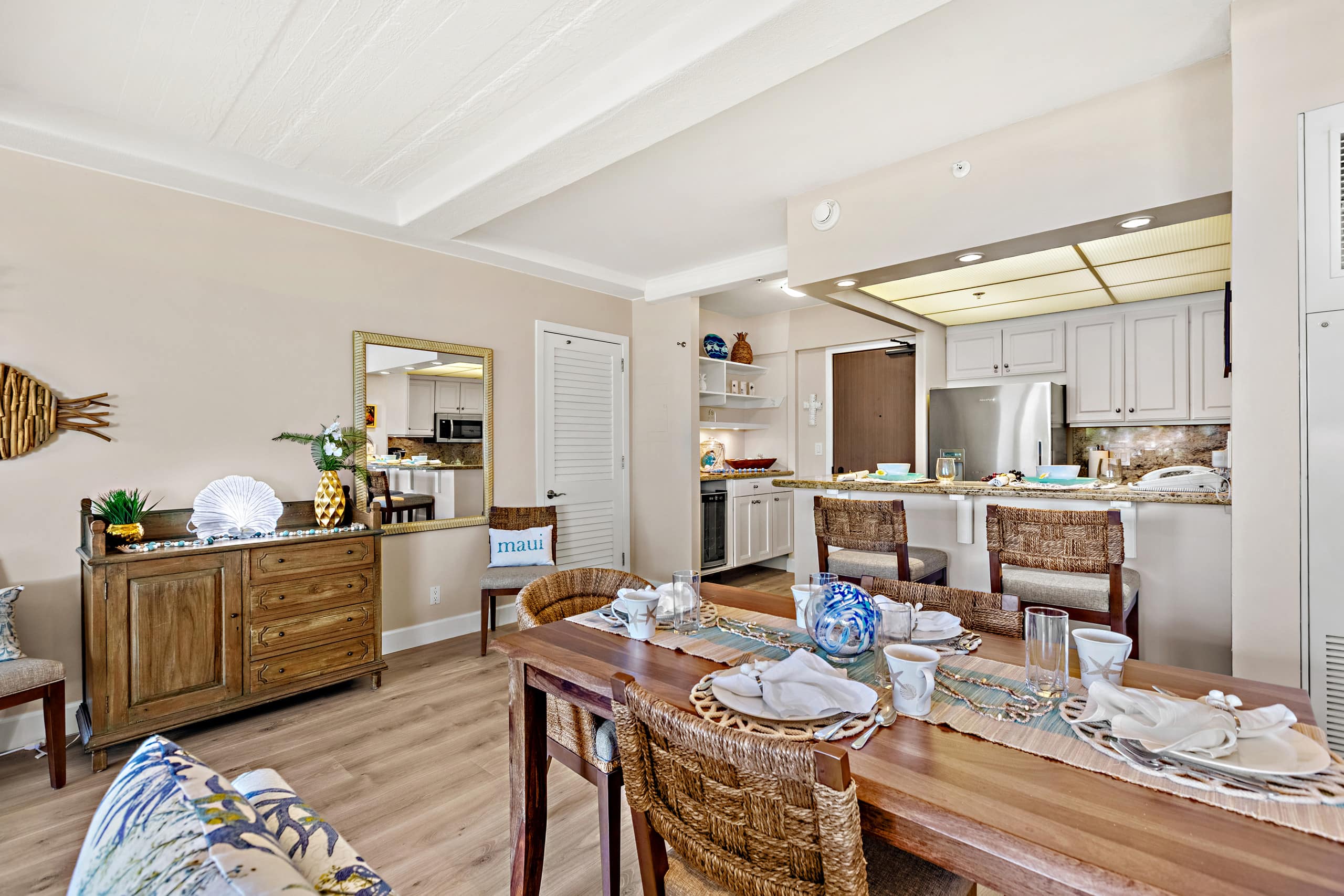 Ocean View steps from beach, dining, shopping 559 - Image 11