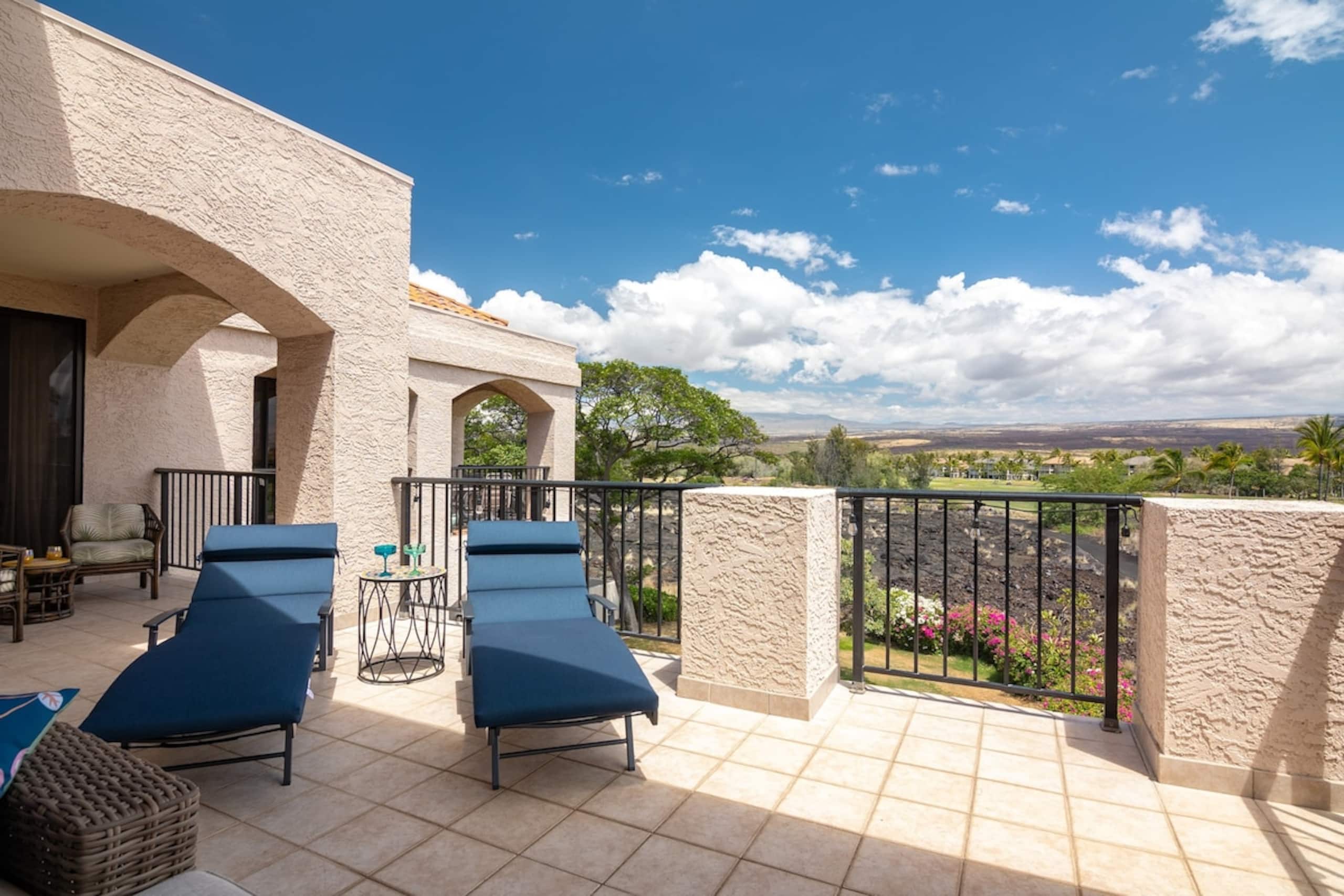 Ocean View Penthouse, King beds, New AC - Photo 116