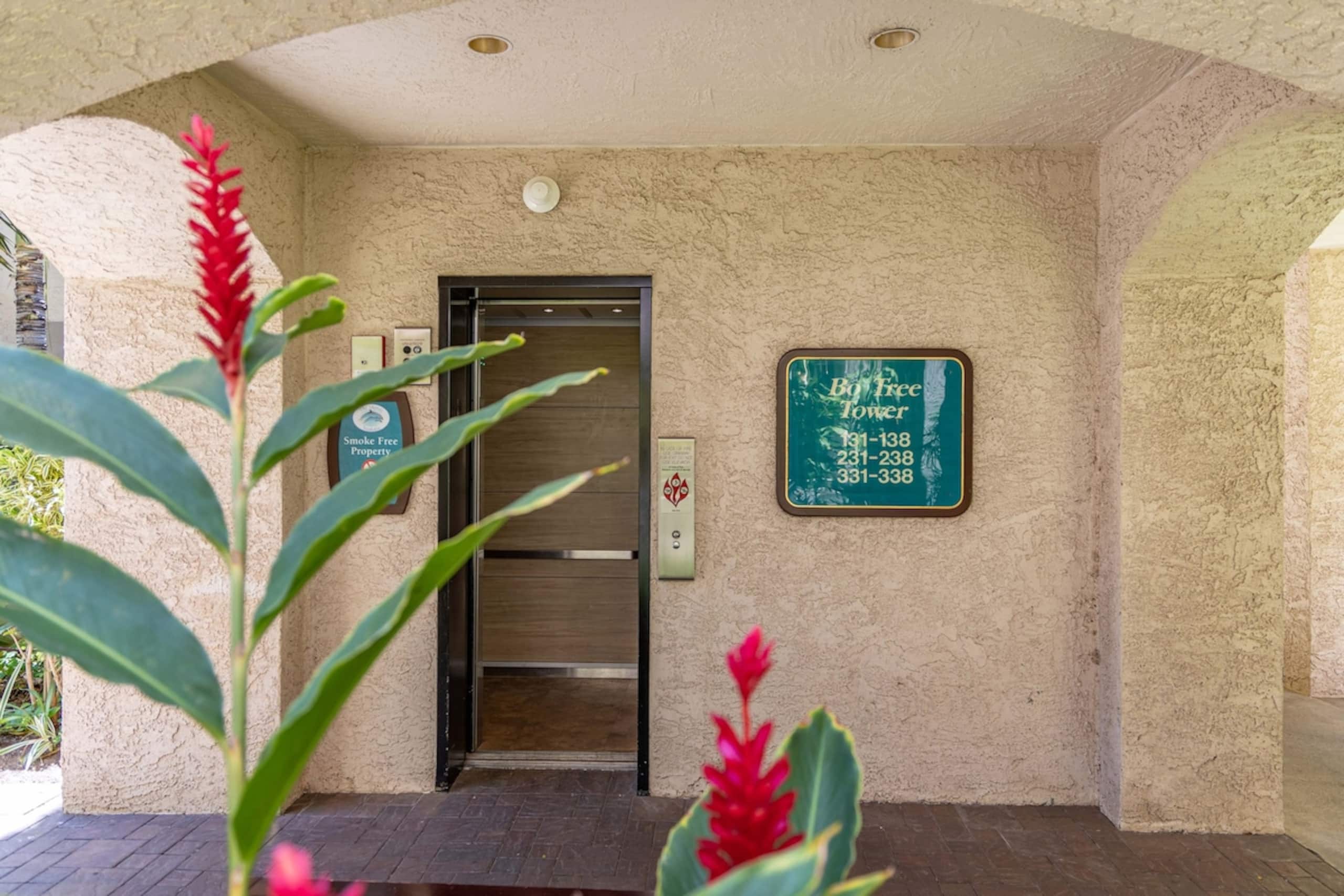 Ocean View Penthouse, King beds, New AC - Photo 127