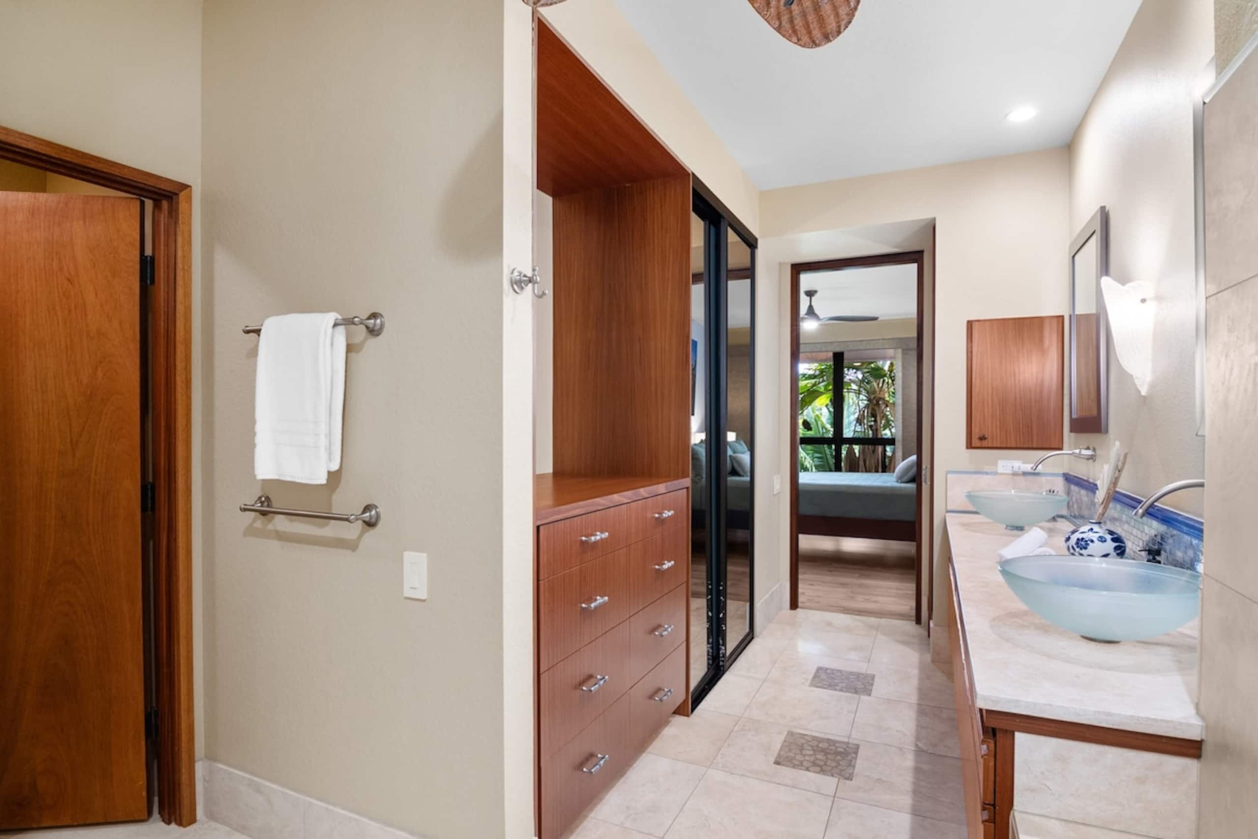 Ocean View Penthouse, King beds, New AC - Photo 80