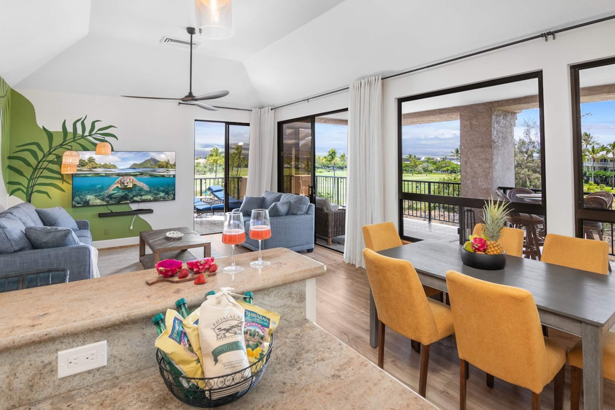 Ocean View Penthouse, King beds, New AC - Photo 59