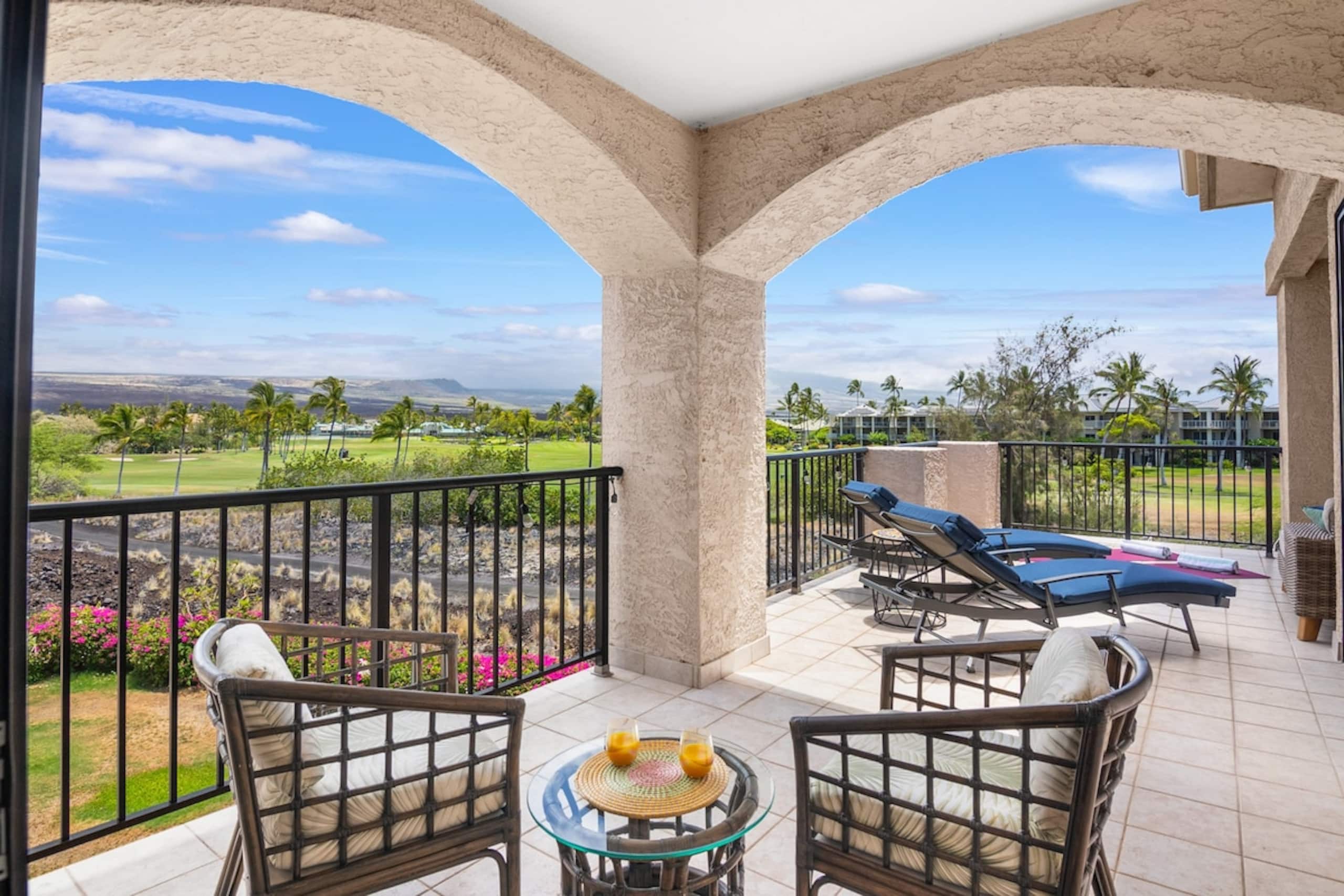 Ocean View Penthouse, King beds, New AC - Photo 117