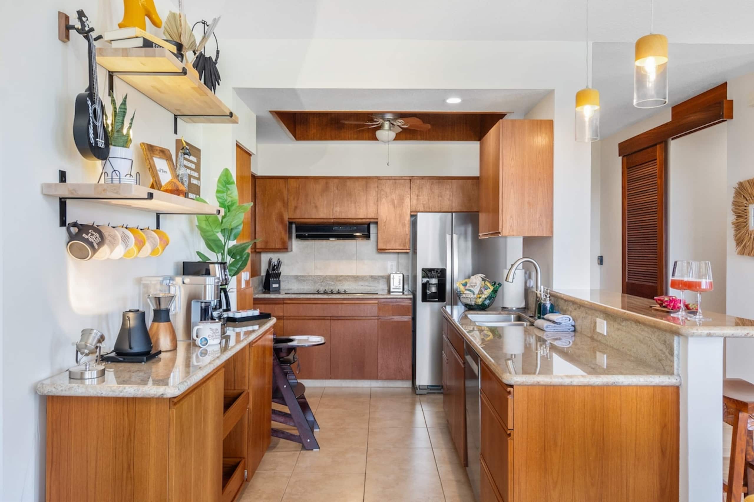 Ocean View Penthouse, King beds, New AC - Photo 51