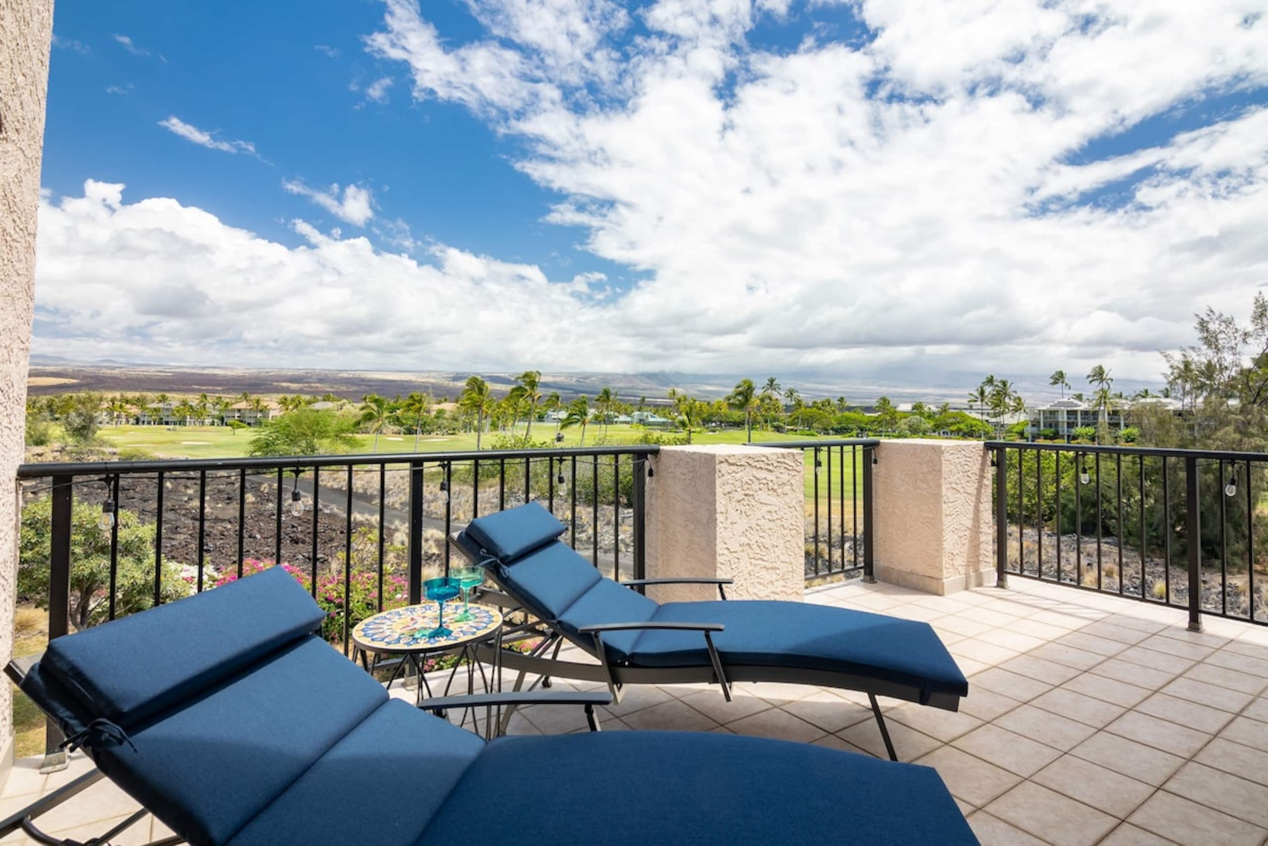 Ocean View Penthouse, King beds, New AC - Photo 30