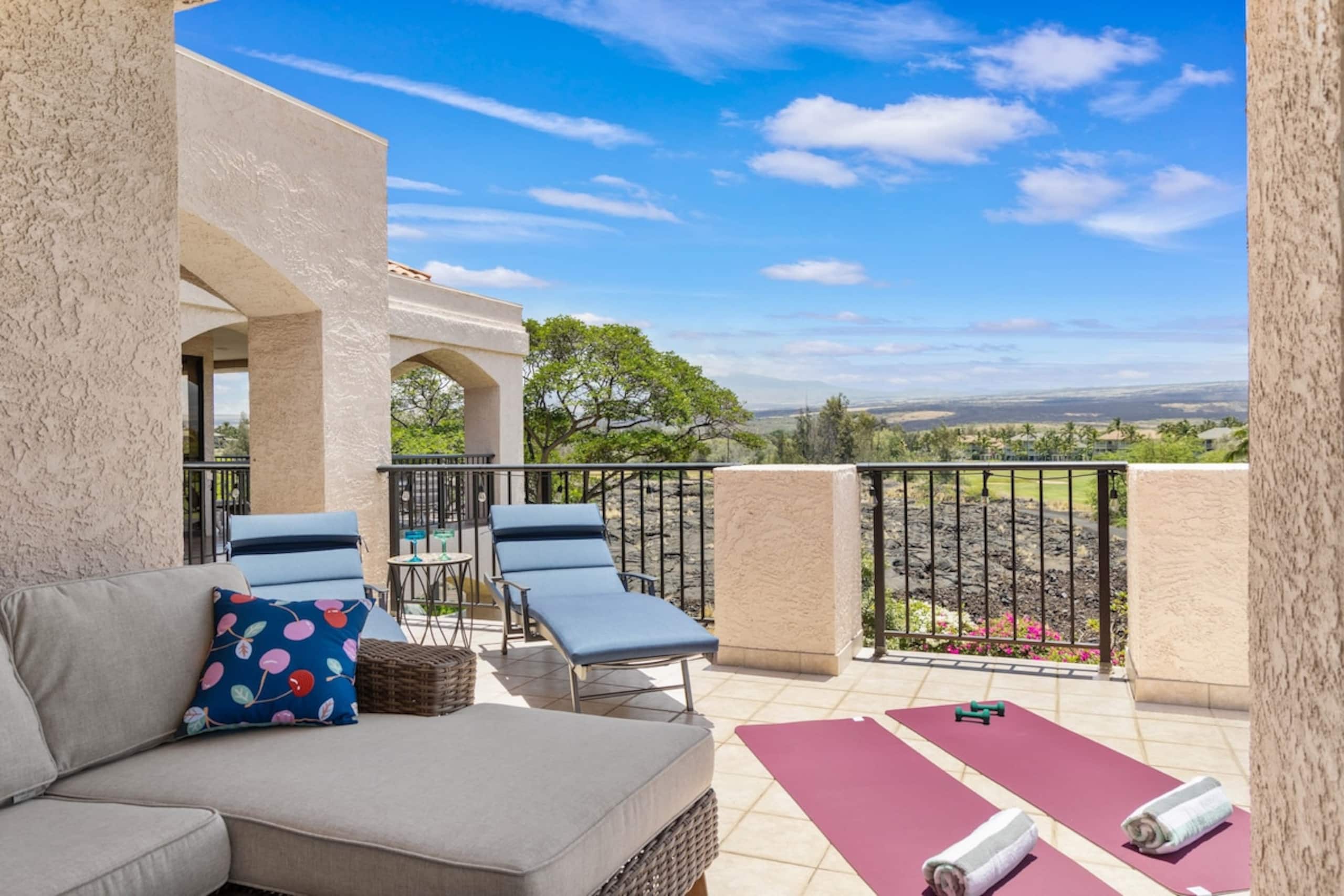 Ocean View Penthouse, King beds, New AC - Photo 104