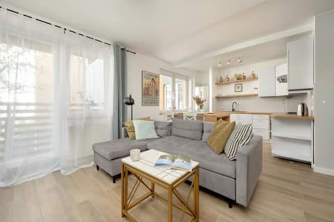 Successful Airbnb property: Wrocław Partynice | Apartment | 2 Balconies in Krzyki Partynice