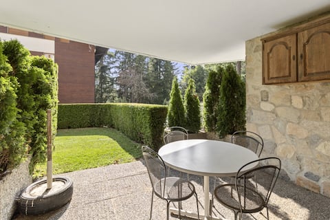 Renovated chalet-style apartment with pool