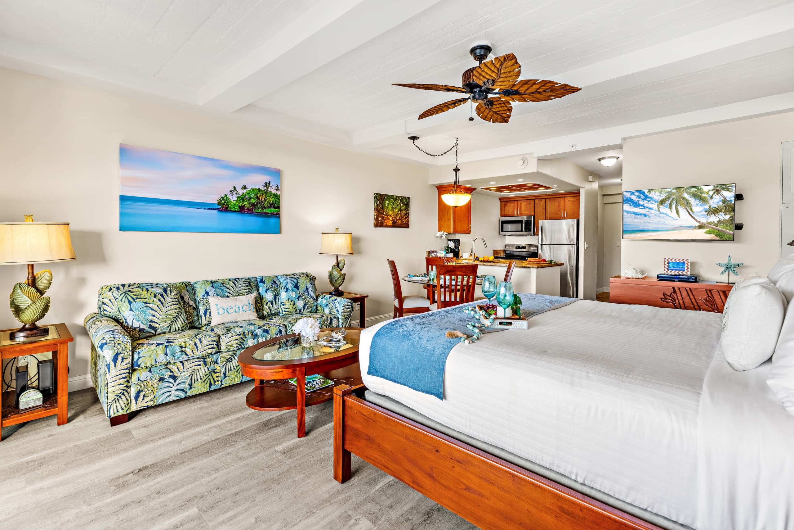 Ocean View steps from beach, dining, shopping 1113 - Image 10