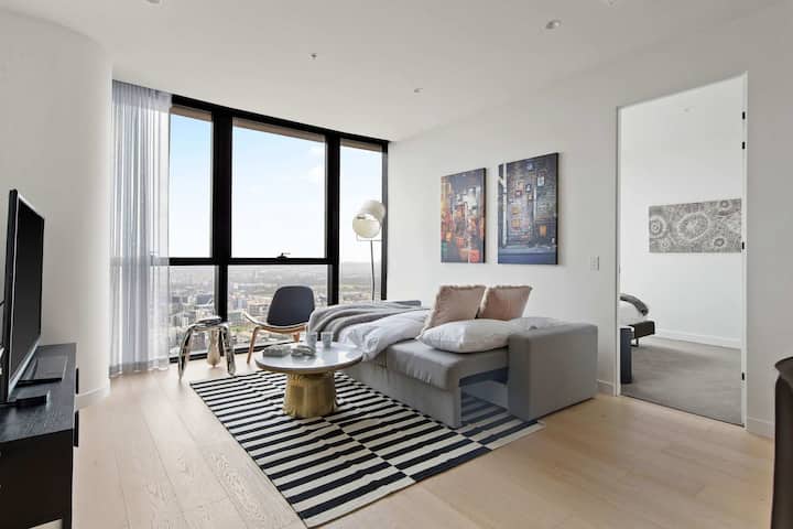 Kitanda cha sofa chenye sehemu 3 ndani yake ni cha vitanda viwili.