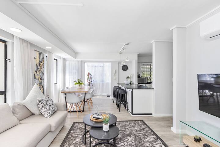 Sausalito 201 gallery image 3