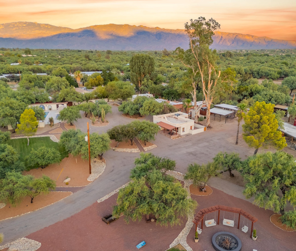 Large Groups Solana Spanish Villas 5.7 Acre Estate - Houses for Rent in  Tucson, Arizona, United States - Airbnb