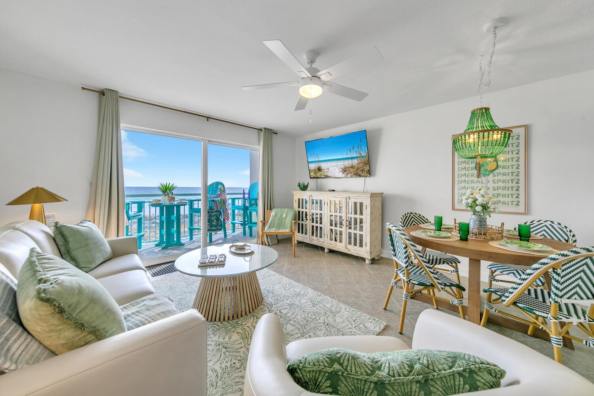 Pelican Isle 215 - The Emerald Spritz - Condominiums for Rent in