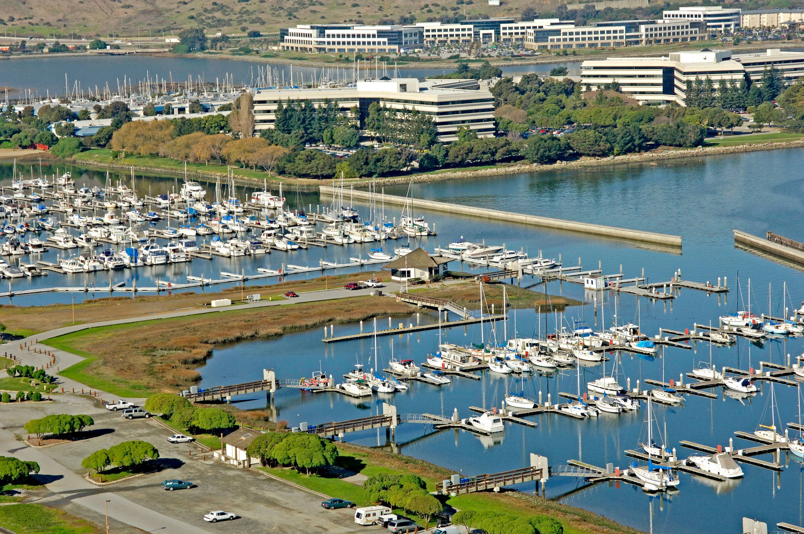 Hotel in South San Francisco · ★3.0 · 2 bedrooms · 2 private baths - Image 15