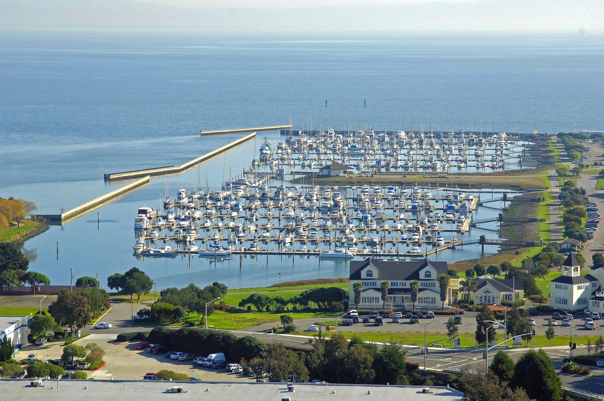 Hotel in South San Francisco · 3 bedrooms · 3 private baths - Image 14