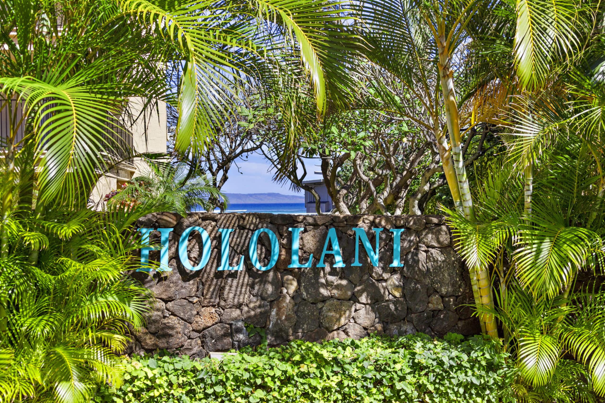 Condo in Lahaina · ★4.93 · 2 bedrooms · 3 beds · 2 private baths - Image 43