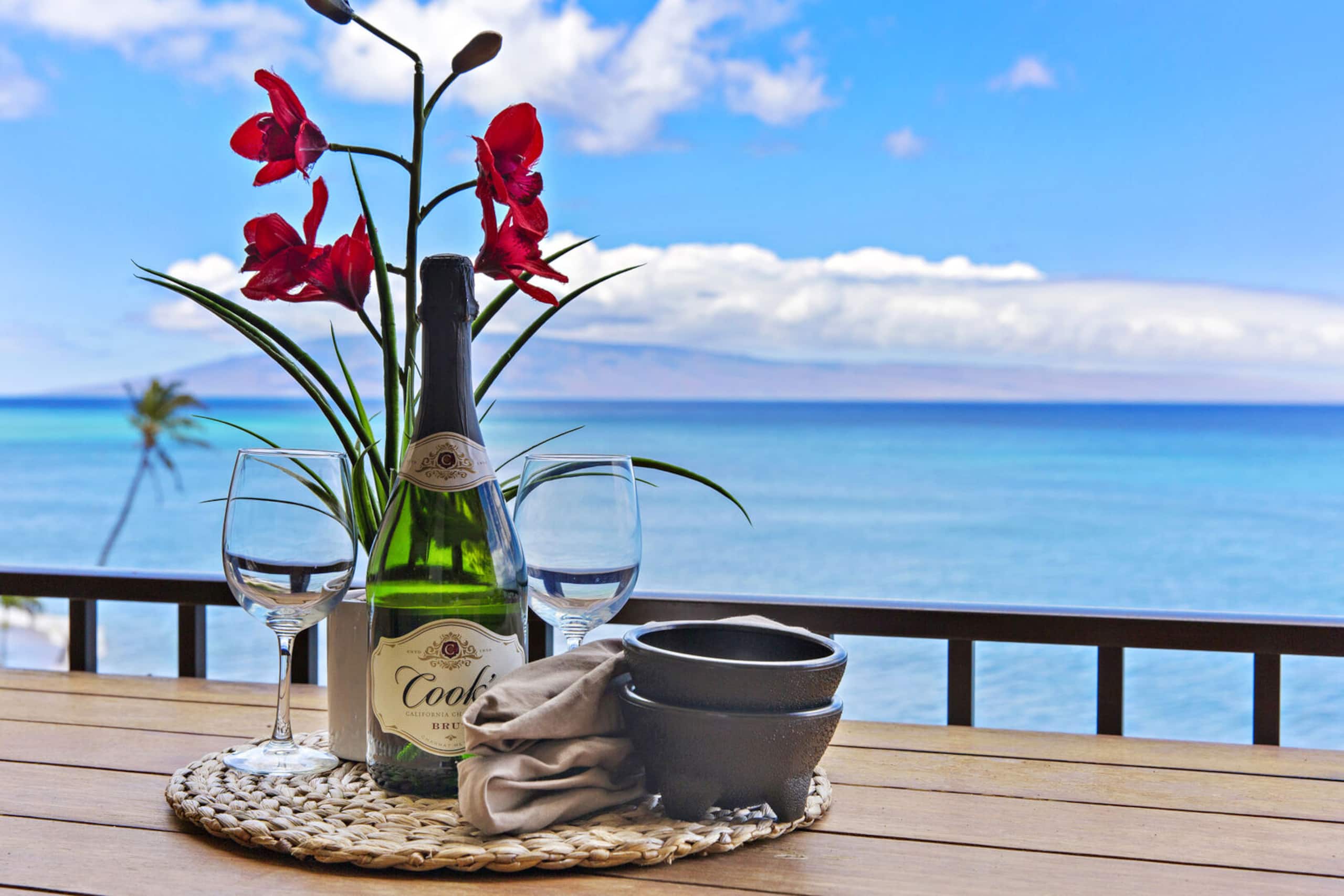 Condo in Lahaina · ★4.93 · 2 bedrooms · 3 beds · 2 private baths - Image 2