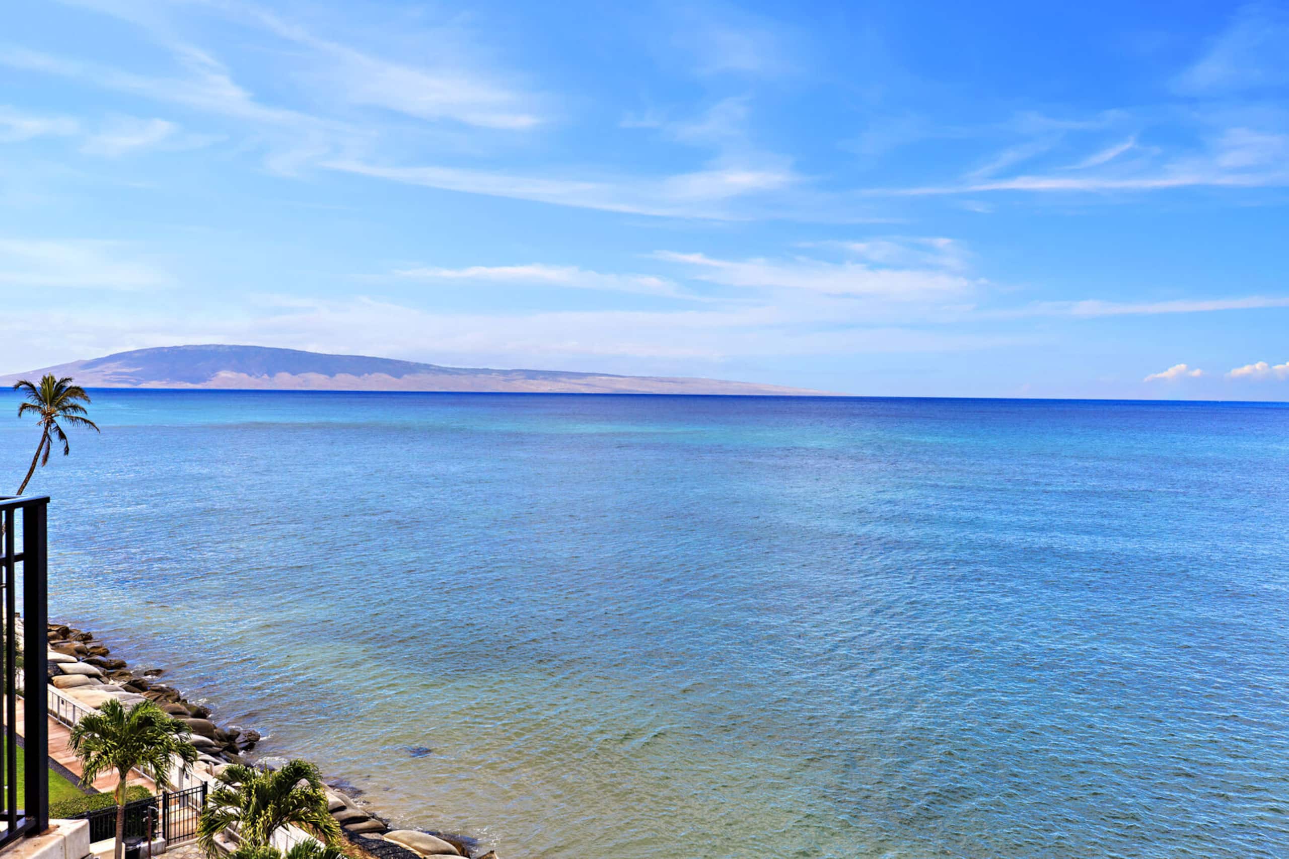 Condo in Lahaina · ★4.93 · 2 bedrooms · 3 beds · 2 private baths - Image 3