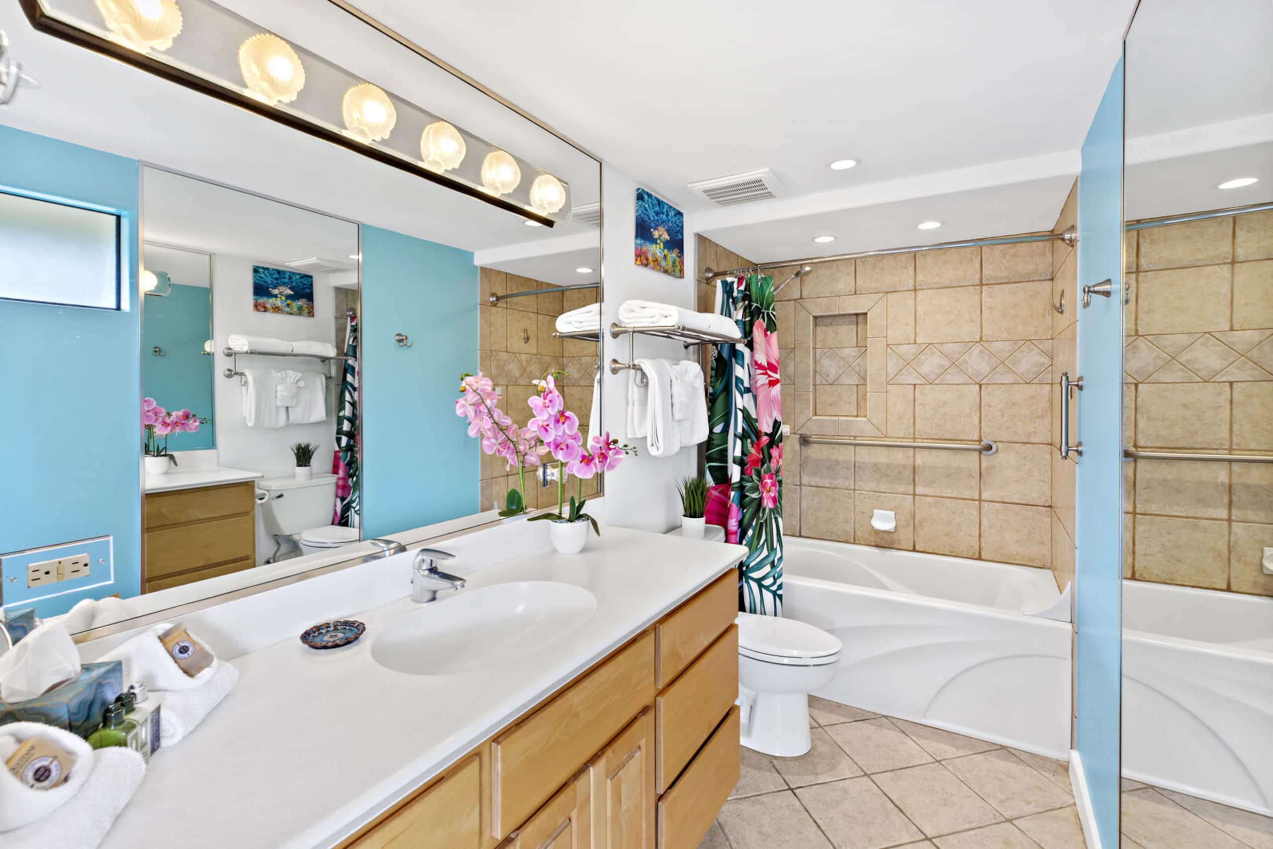 Condo in Lahaina · ★4.93 · 2 bedrooms · 3 beds · 2 private baths - Image 27