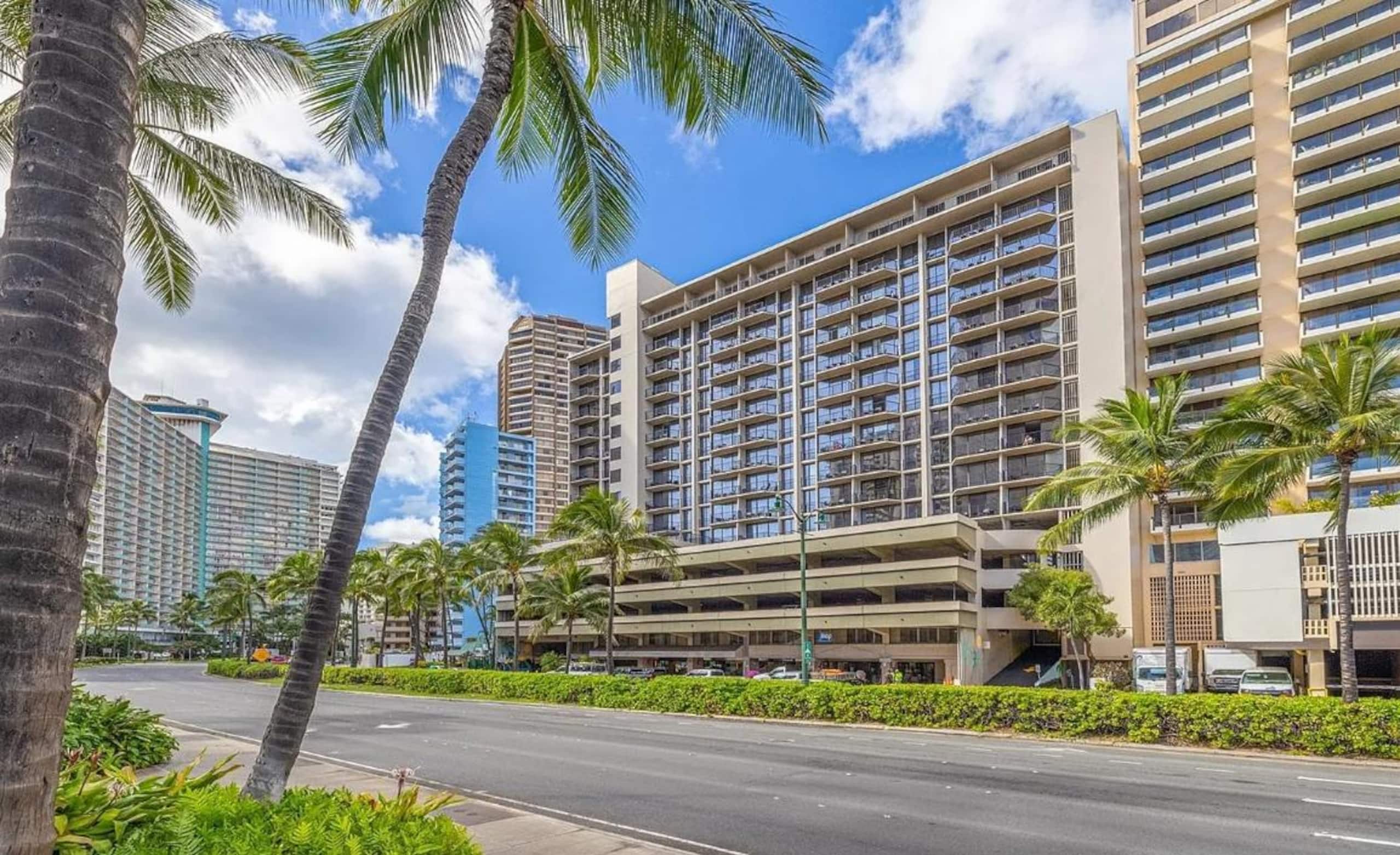 Aqua palms paradise studio | walk to beach - Photo 10