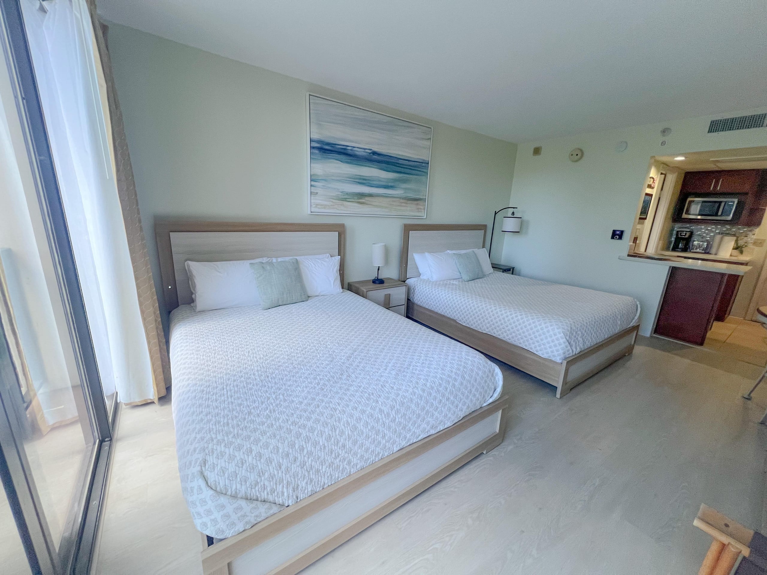Aqua palms paradise studio | walk to beach - Photo 16