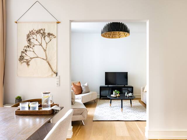 Sanders Shield – 3 bedroom apartment with balcony gallery image 5