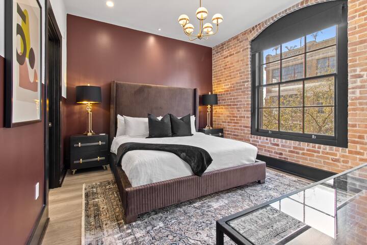 2 Living Rooms | Perfect For Groups | Rooftop gallery image 5