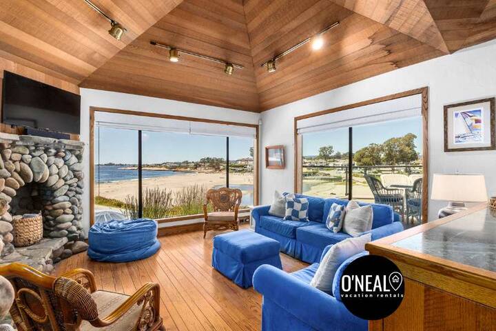 Corcoran Beachhouse – Stunning ocean views! gallery image 2