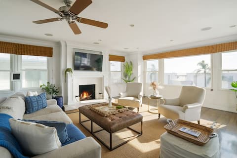 Beachside Retreat | Perfect Location| Free Parking