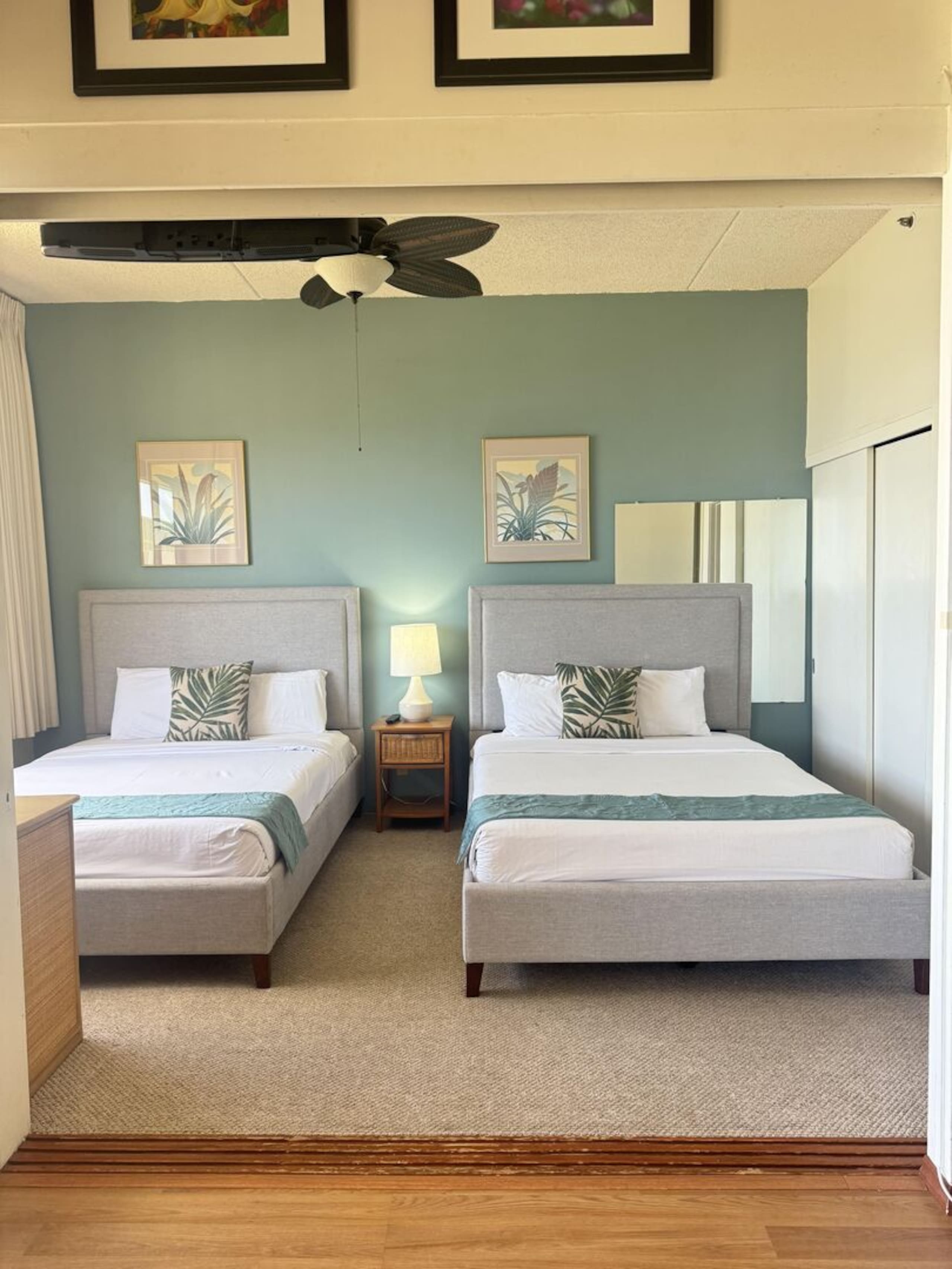 Condo in Honolulu · ★4.8 · 1 bedroom · 3 beds · 1 private bath - Image 2