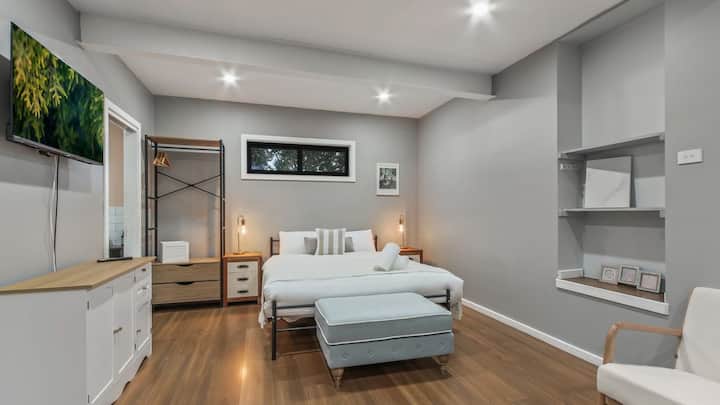 Schlafzimmer 5