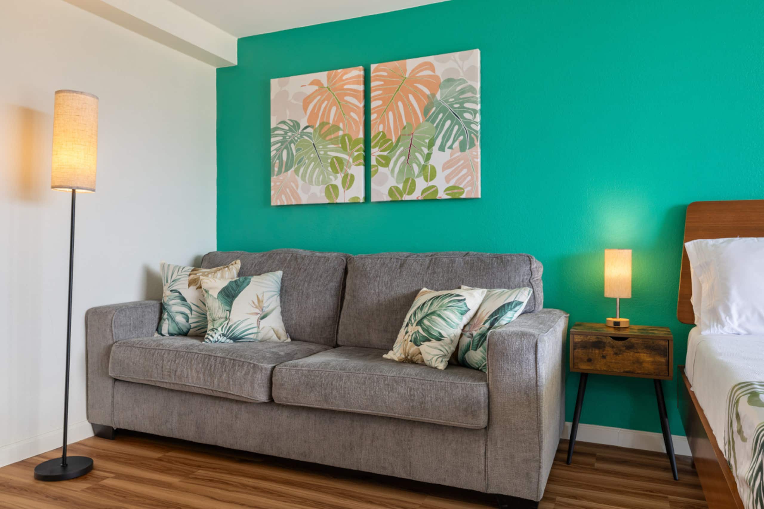 Condo in Honolulu · ★4.94 · 1 bedroom · 2 beds · 1 private bath - Image 5