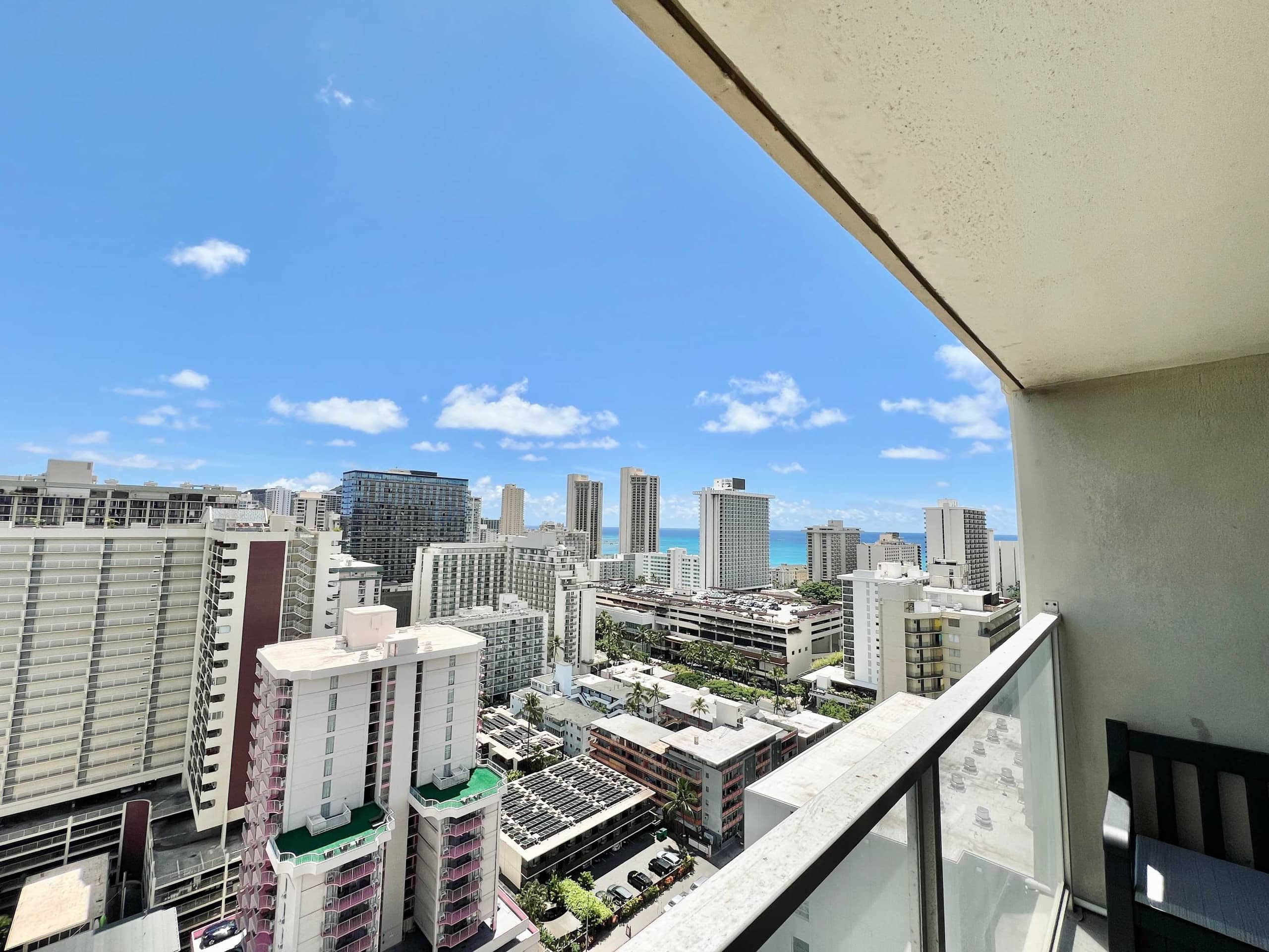 Condo in Honolulu · ★4.94 · 1 bedroom · 2 beds · 1 private bath - Image 22