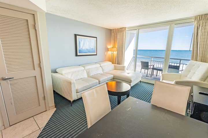 Renovated, Contemporary,nice,low-floor,oceanfront! - Myrtle Beach, SC
