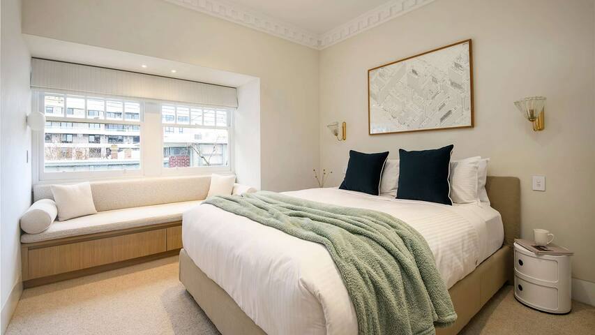 The Green Room gallery image 2