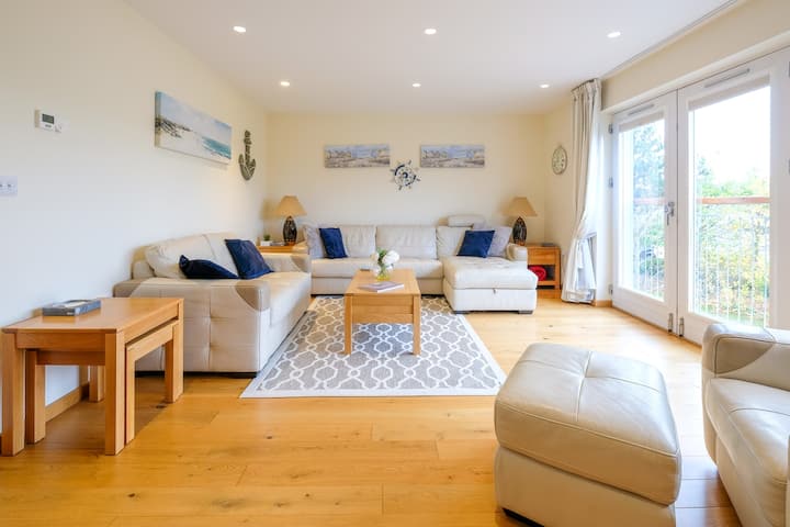 6 Salterns-dog Friendly-nr Yarmouth-sleeps 10 - Lymington