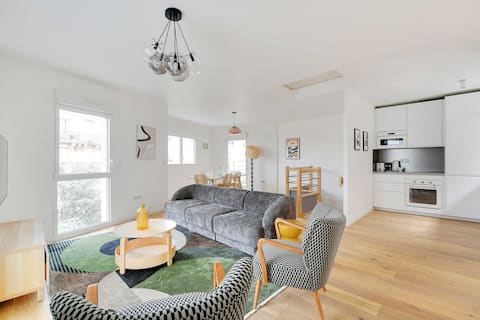 Chic Duplex with Rooftop -3BD/6P-Proche Disneyland