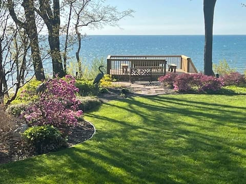 The Blue Heron on Lake Michigan with private beach
