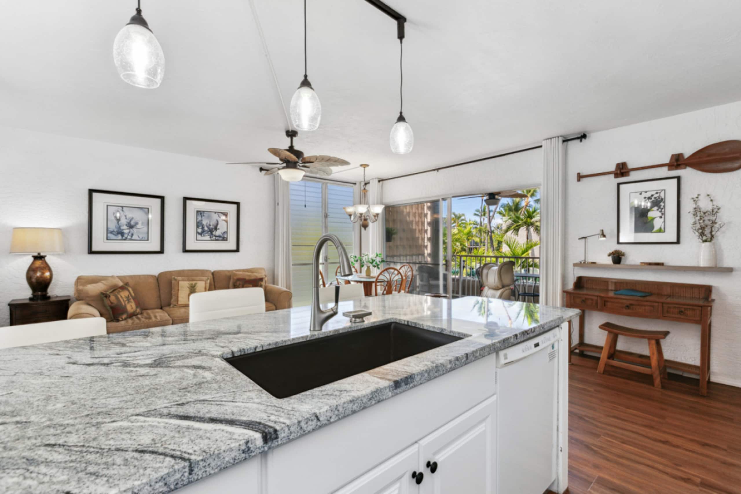 Condo in Kailua-Kona · ★4.74 · 1 bedroom · 2 beds · 1 bath - Image 6
