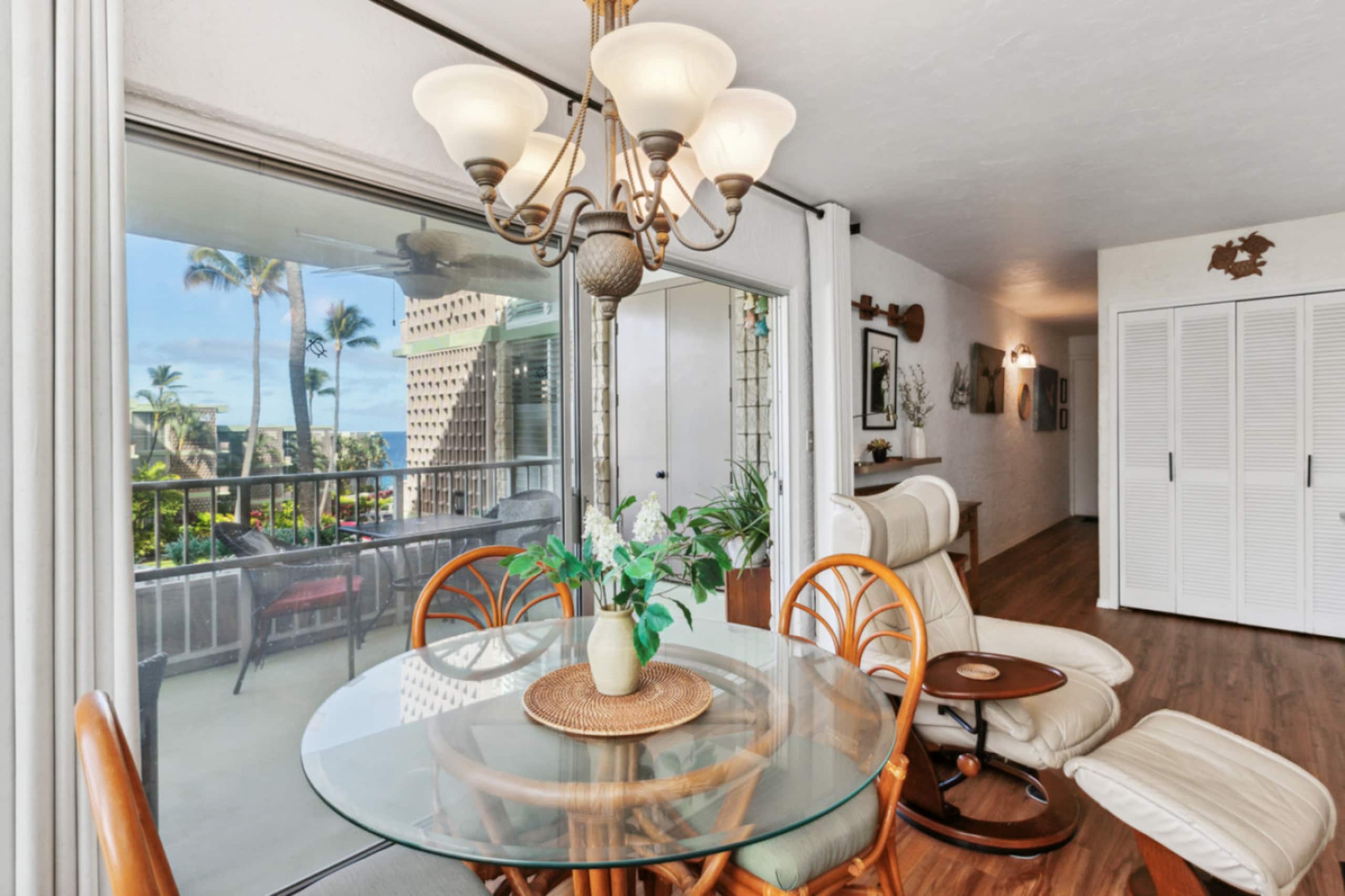 Condo in Kailua-Kona · ★4.74 · 1 bedroom · 2 beds · 1 bath - Image 8