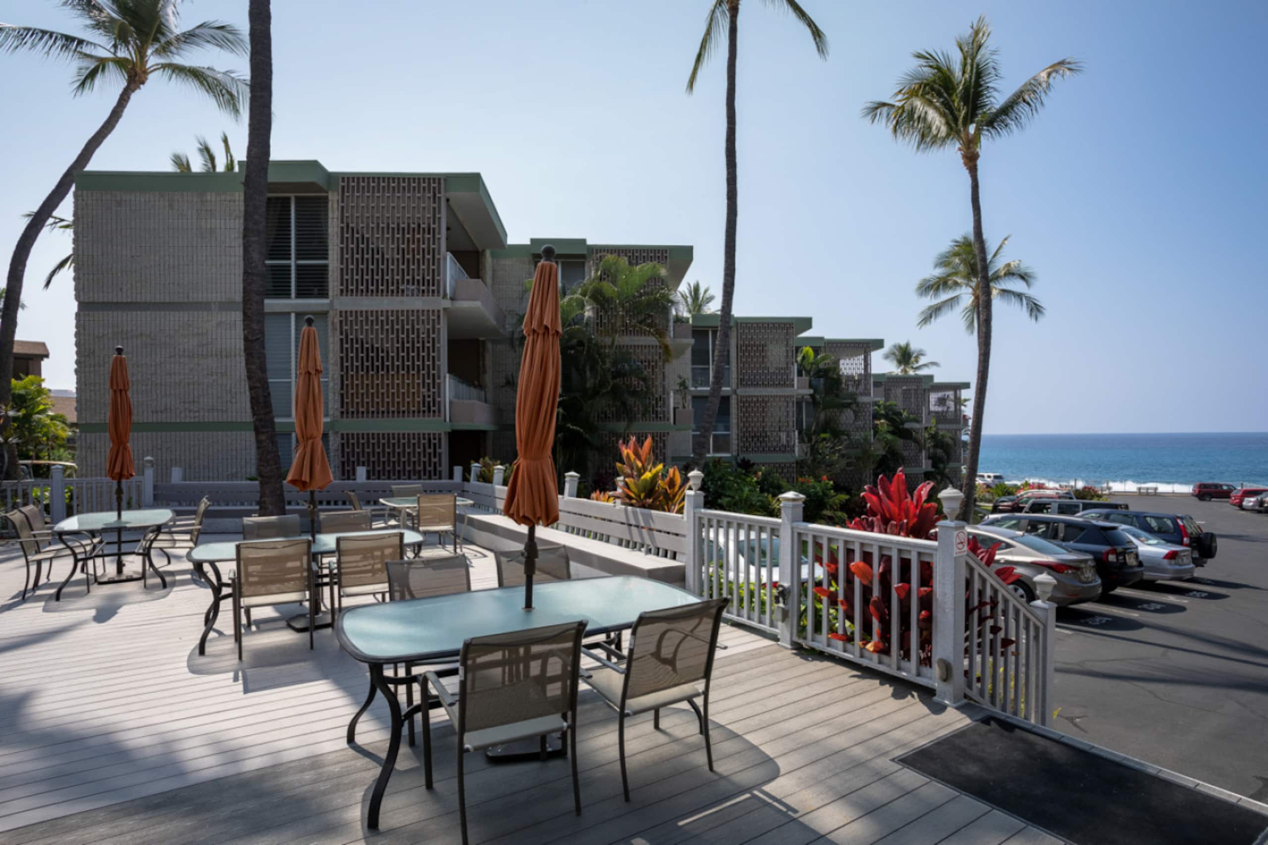 Condo in Kailua-Kona · ★4.74 · 1 bedroom · 2 beds · 1 bath - Image 21