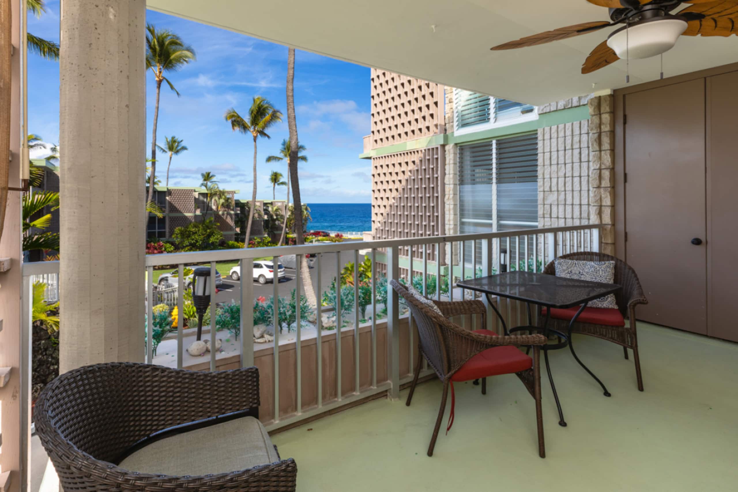 Condo in Kailua-Kona · ★4.74 · 1 bedroom · 2 beds · 1 bath - Image 12