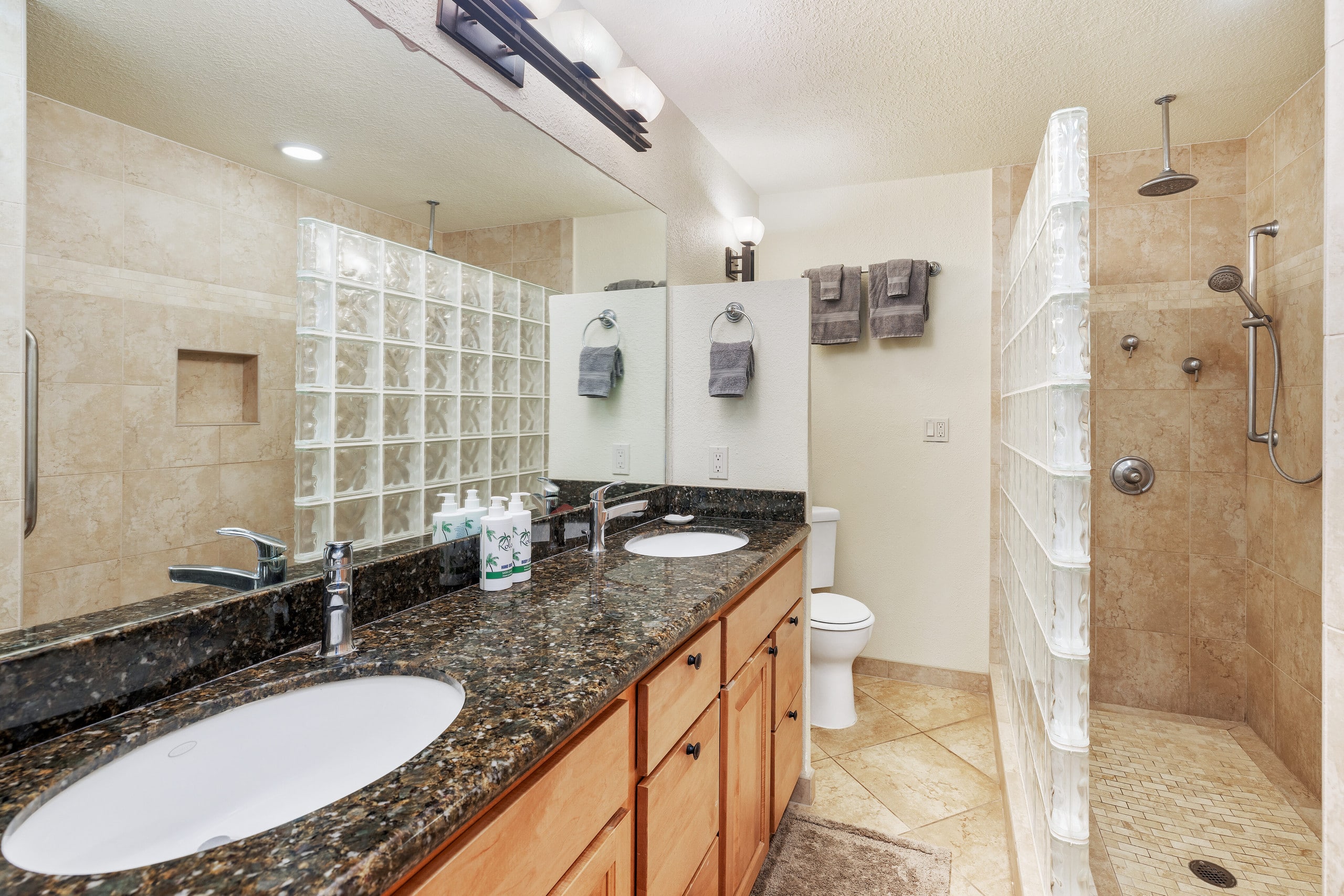 Condo in Koloa · ★4.9 · 1 bedroom · 2 beds · 1.5 baths - Image 19