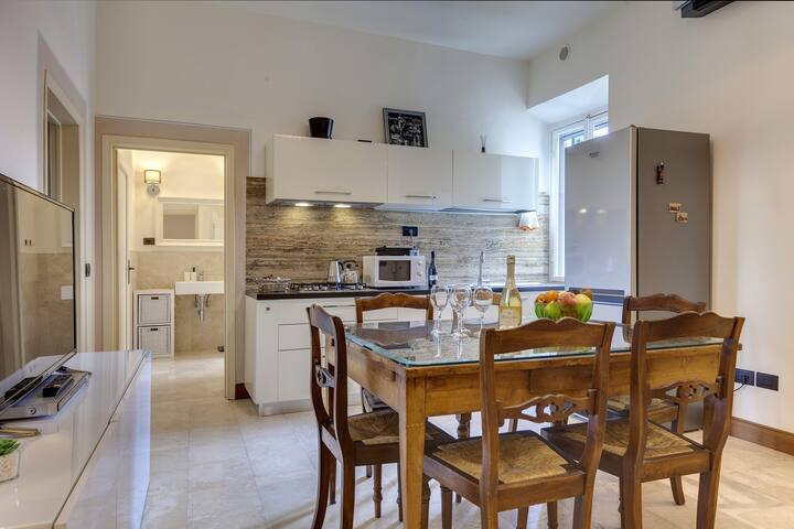 Ridolfi Apartment by Mamo Florence gallery image 4