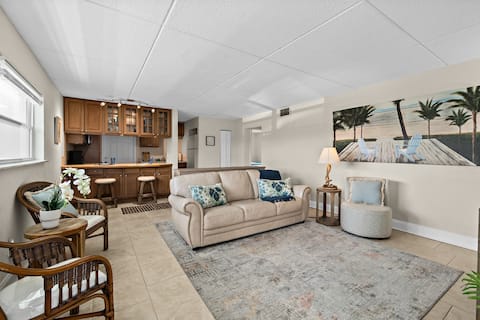 Popular Airbnb listing: 1 Min Walk to Beach | Beach Block Oasis | 2BR/1BA in Cape Canaveral