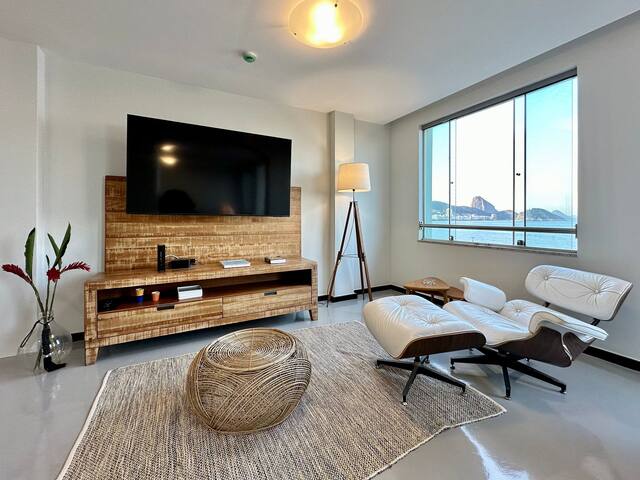 Sea-view Apartment at Posto 6 in Copacabana gallery image 5