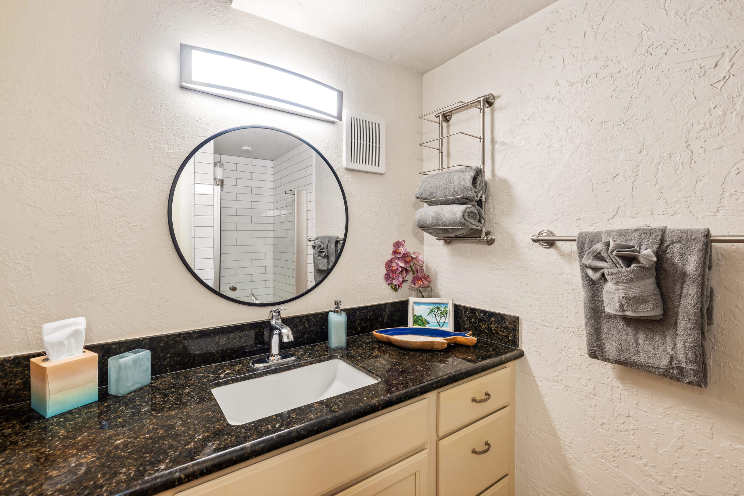 Prince Kuhio 110 - Ground Floor, Two AC - Photo 13