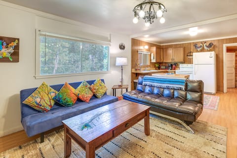 Rustic Cabin w/ Patio: 8 Mi to Kings Canyon Park