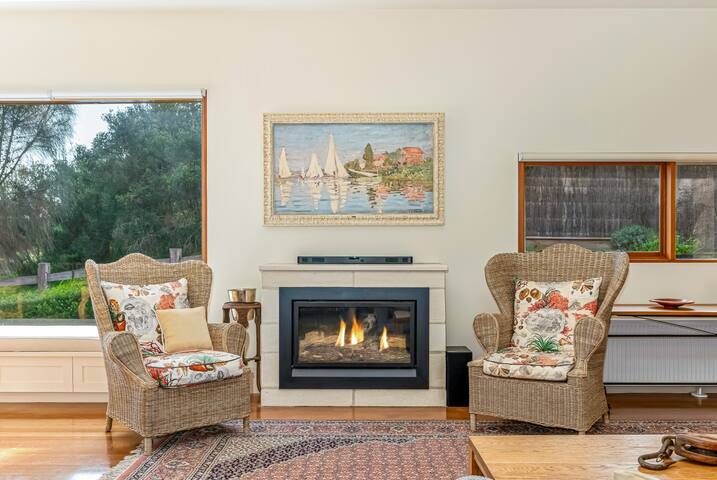 Castle House – Portsea Luxury, incredible grounds! gallery image 5