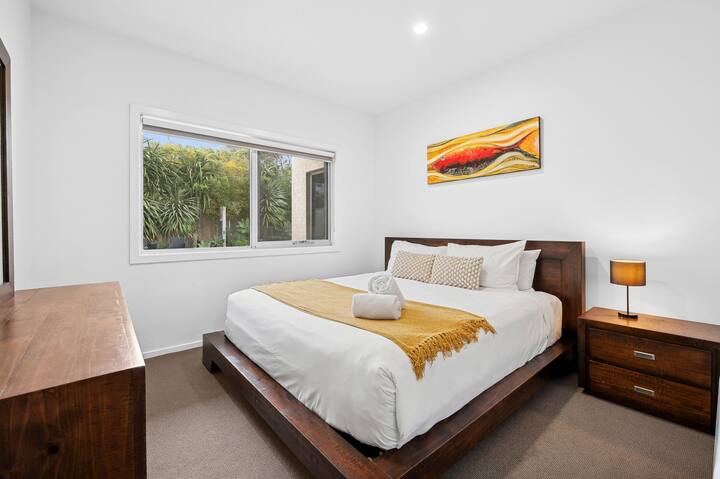 Chumba cha 4 cha kulala – Kitanda aina ya King