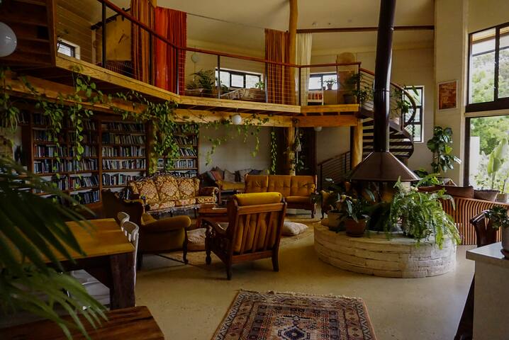 Woodland Hive: Solar-Passive Eco Sanctuary